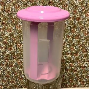 Tupperware small pick-a-deli